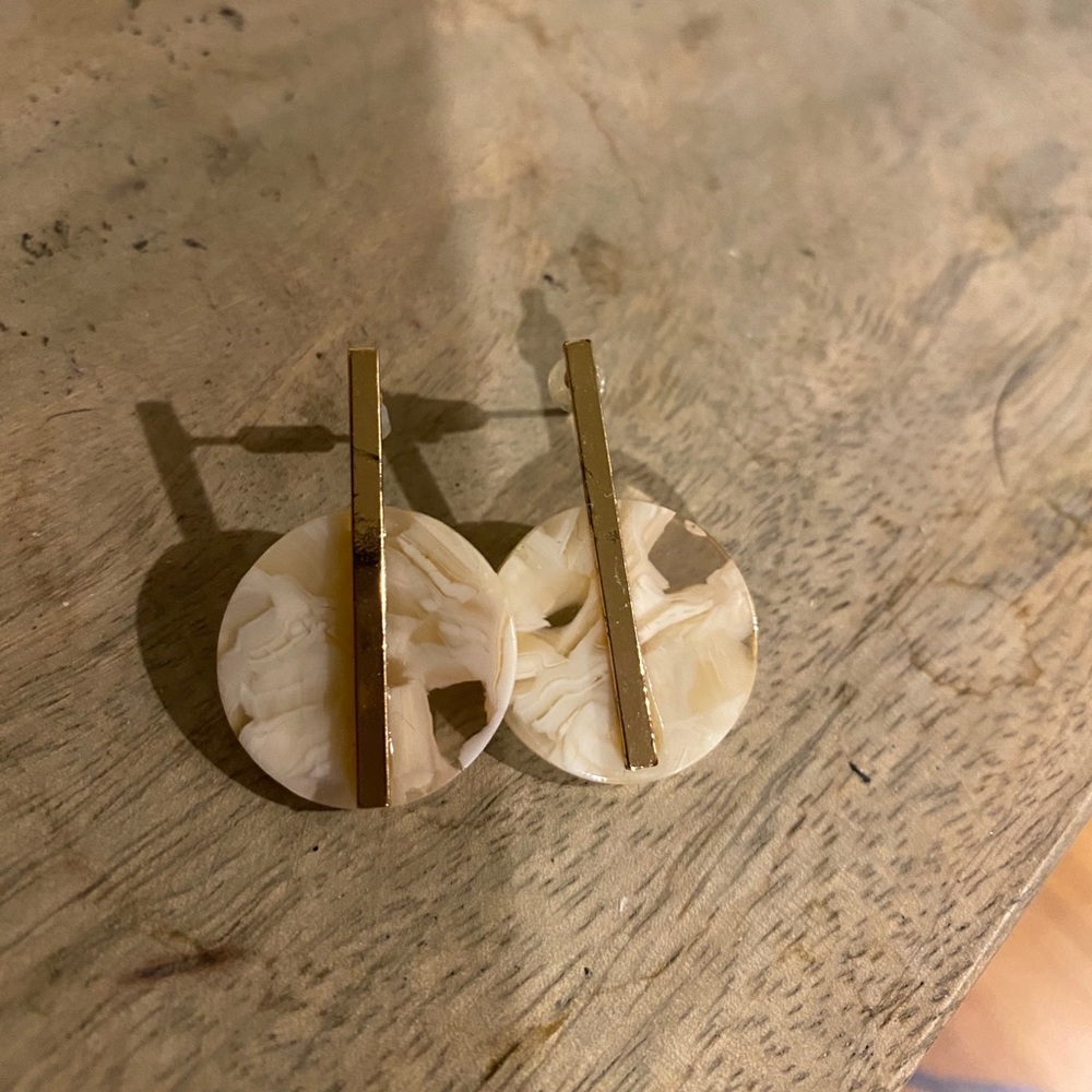 Francesca’s Geometric Stud Earrings